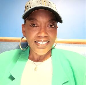 Meet your Posher, Paula